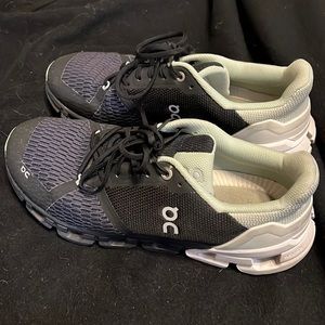 On Helion, Cloudtec soles, Swiss engineering, size 8